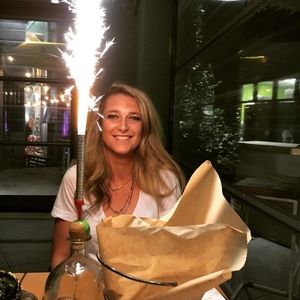 Meet your Posher, Casey